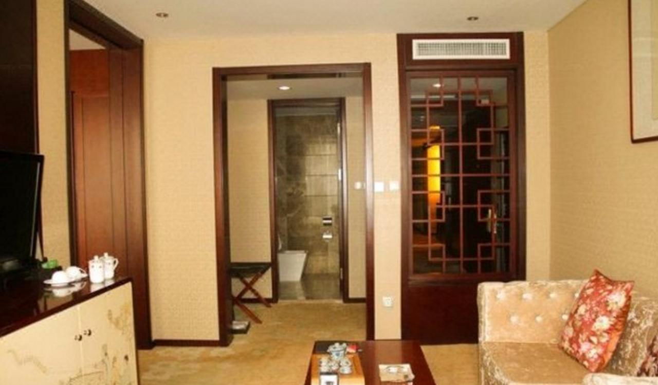 Dongfang Hotel Вейфан Екстер'єр фото